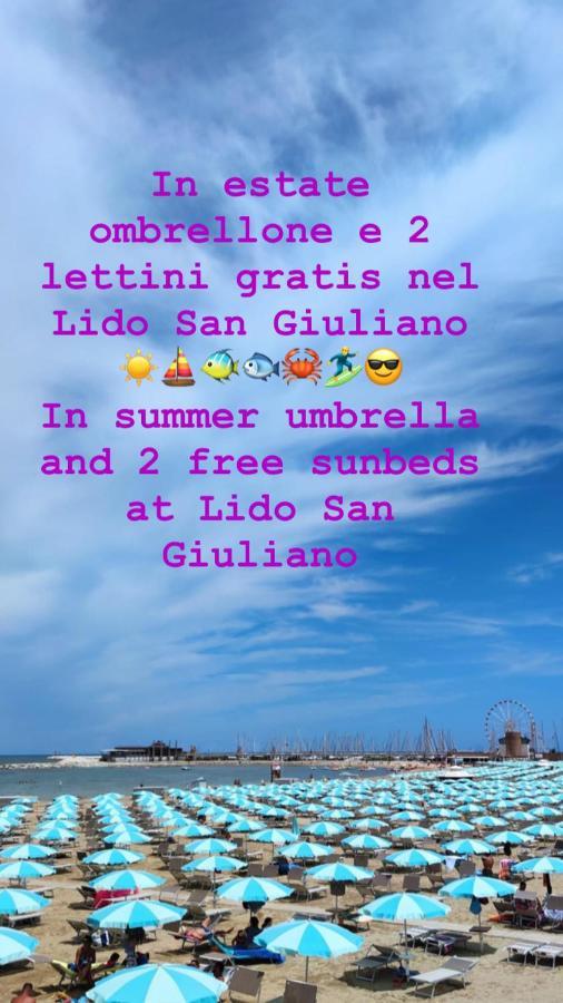 La Casa Di Clara Ombrellone Con 2 Lettini Al Lido San Giuliano Gratis E Parcheggio Privato Gratis Apartamento Rimini Exterior foto