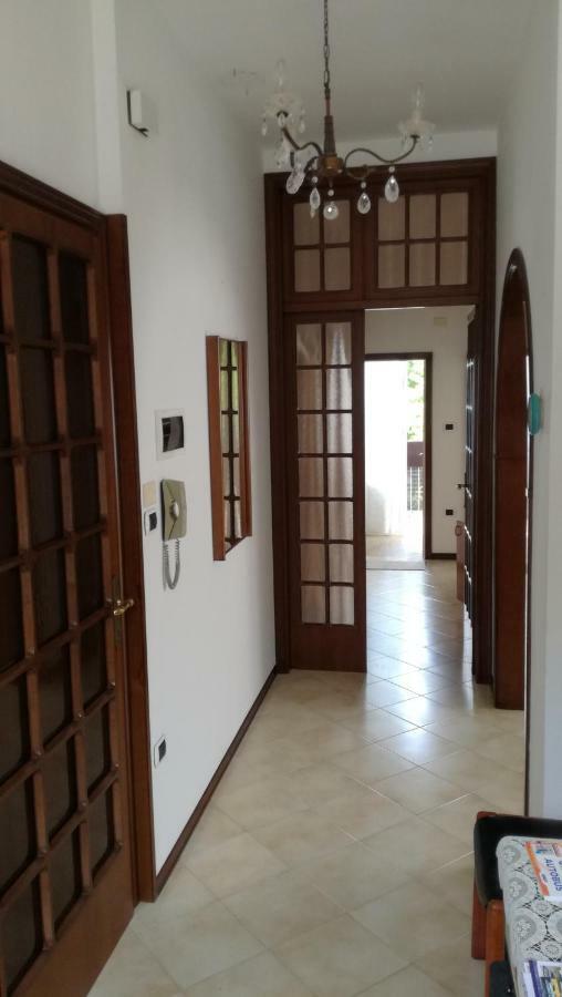 La Casa Di Clara Ombrellone Con 2 Lettini Al Lido San Giuliano Gratis E Parcheggio Privato Gratis Apartamento Rimini Exterior foto