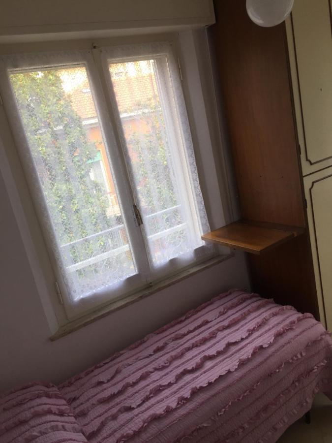 La Casa Di Clara Ombrellone Con 2 Lettini Al Lido San Giuliano Gratis E Parcheggio Privato Gratis Apartamento Rimini Exterior foto